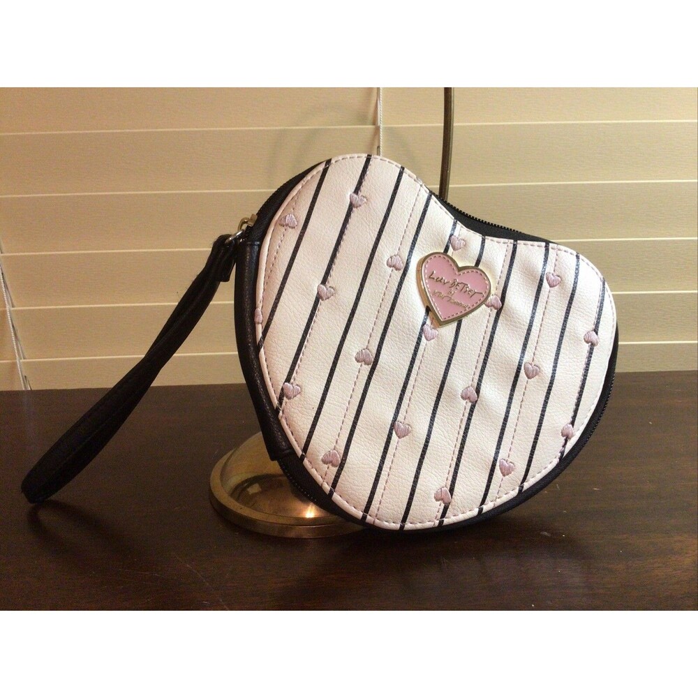 Luv Betsey Johnson Coin Purse Wristlet Pink / Black Hearts